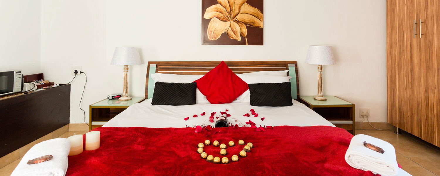 Honeymoon Suite - Guest House Accommodation