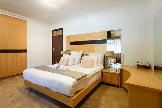 Executive Suites - Guest House Accommodation