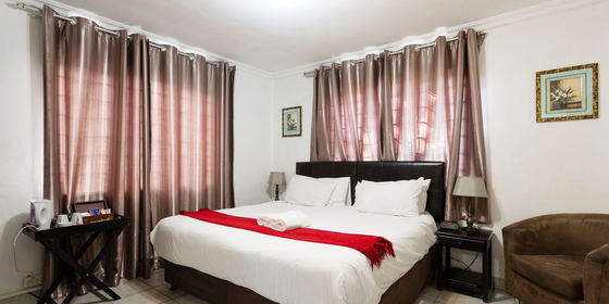Standard Suites