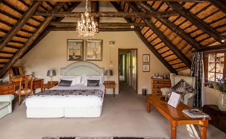 The Glassford Honeymoon Suite