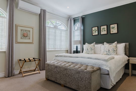 accommodation luxury stay hotel guesthouse retreat