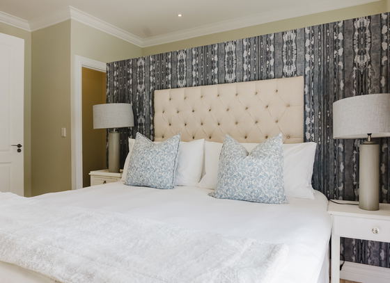 Standard King Room with Bath 406