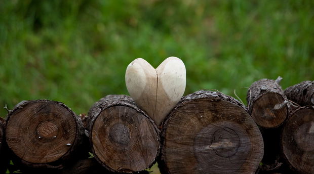 wooden heart at the wedding venue