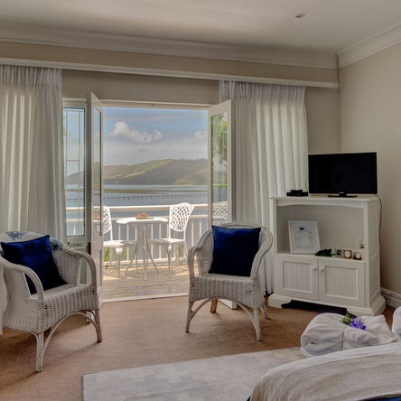 Lagoon-facing Queen Room