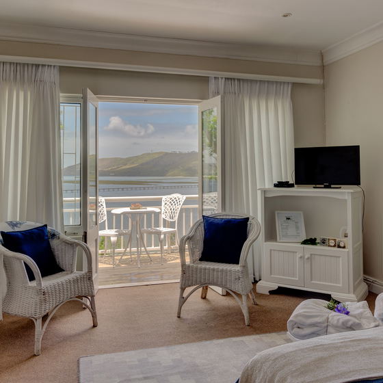 Lagoon-facing Queen Room