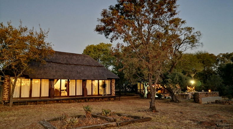 mid-week specials Luxury Chalet dinokeng mid-week specials Luxury Chalet dinokeng