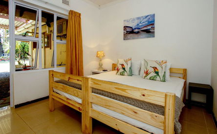 Room 6 - King/Twin Standard Unit