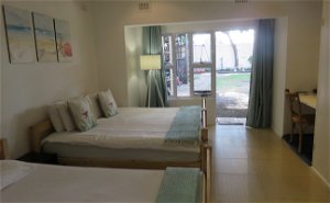 Room 5 - King/Twin Disability Friendly