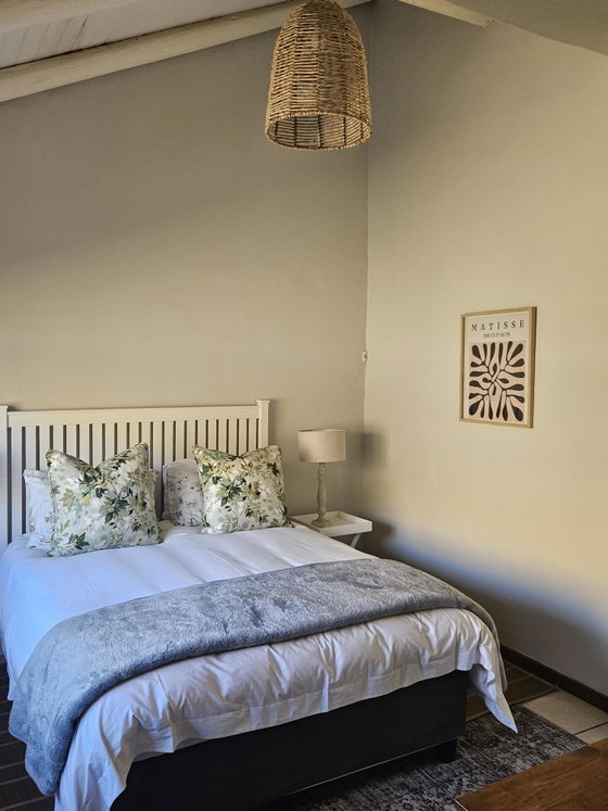 Benjamin ensuite bedroom