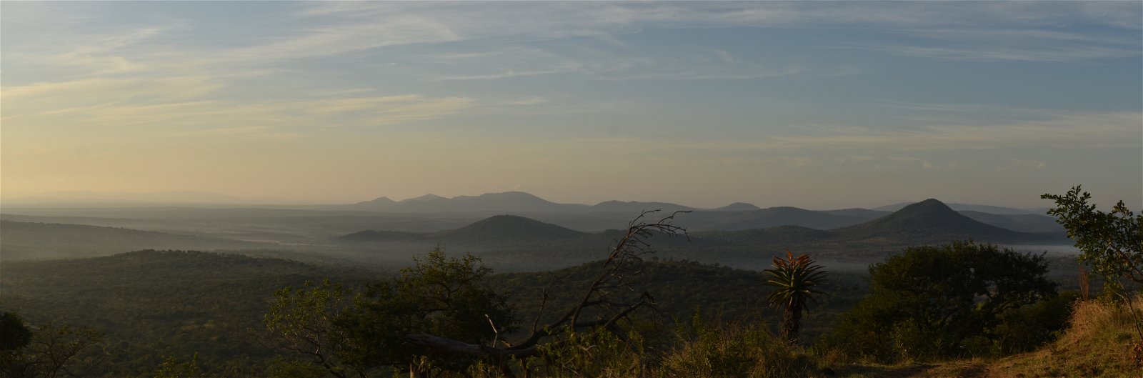 Manyoni Private Game Reserve, Mountains