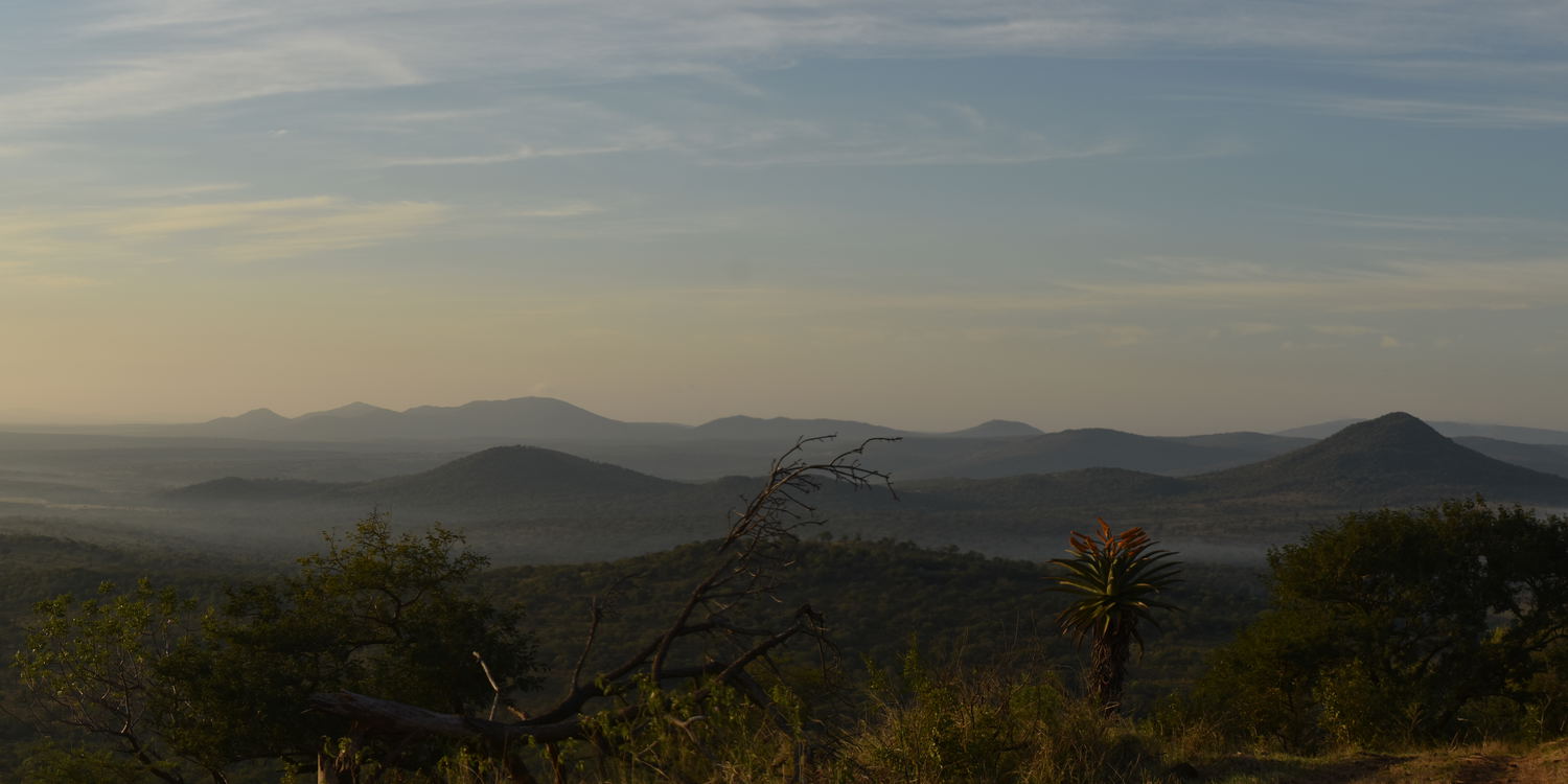 Manyoni Private Game Reserve, Mountains