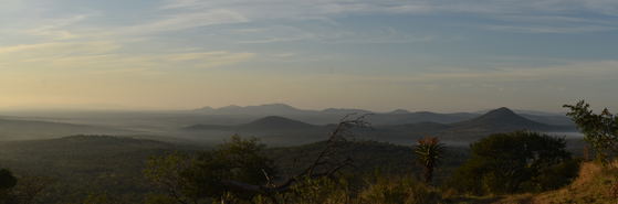 Manyoni Private Game Reserve, Mountains