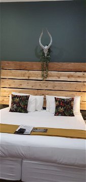 Luxury King/Twin Room 1 @De Akker Guesthouse Oudtshoorn