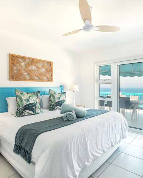 9 Perissa Apartment 