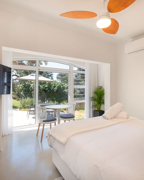 9 Perissa Studio