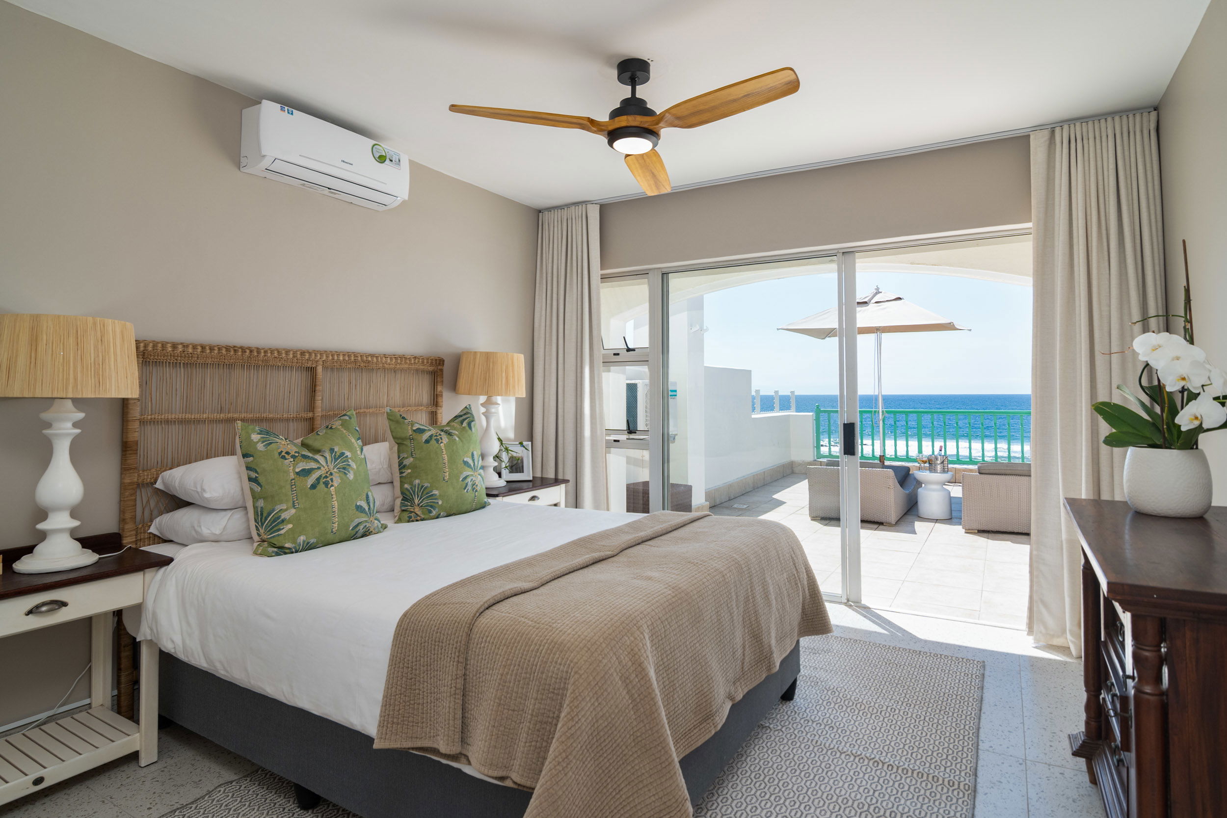 5 Skiathos main bedroom 