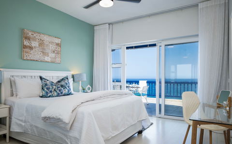 8 Perissa Apartment