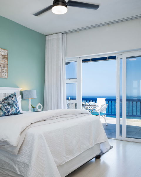 8 Perissa Penthouse