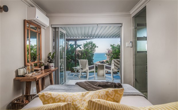 Studio bedroom sea views Studio bedroom sea views