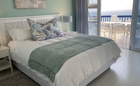 8 Perissa Apartment