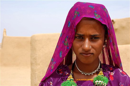 Young woman in the That Desert, Rajasthan, India