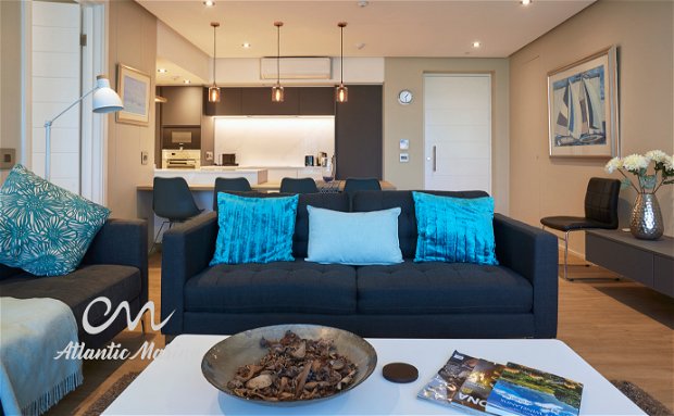 Carradale 102 one bedroom apartment luxury self-catering atlantic marina v&a waterfront cape town south africa 