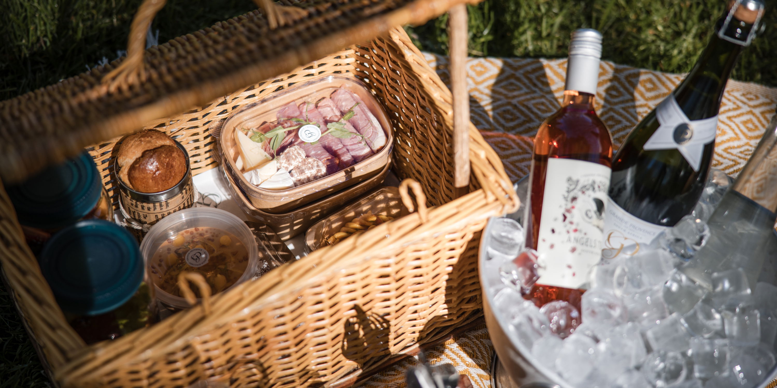 Grande Country Picnics at Grande Provence