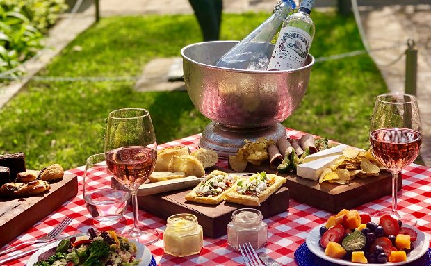 picnics what to do activities in franschhoek picnics what to do activities in franschhoek
