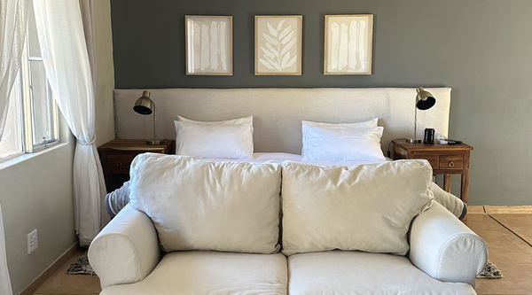 Accommodation- Rooms, selfcatering , Farmhouse and Tents
