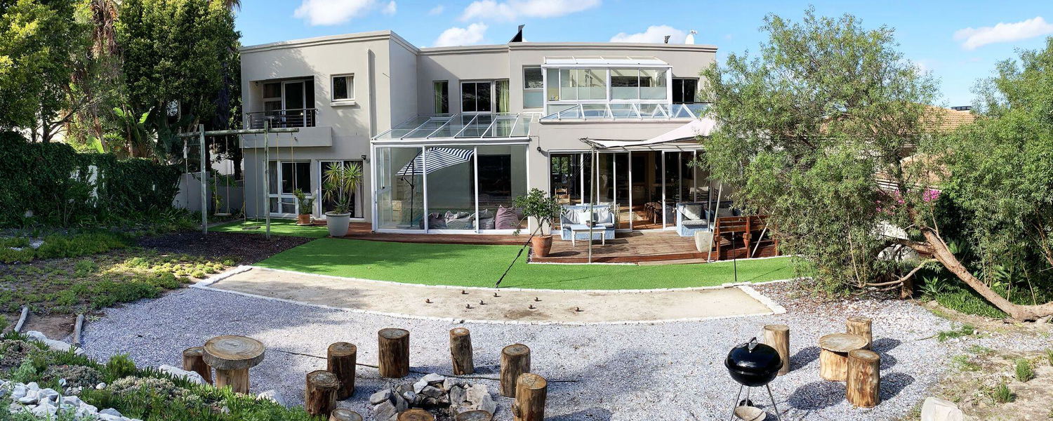 A Spacious Eight Bedroom Holiday Home