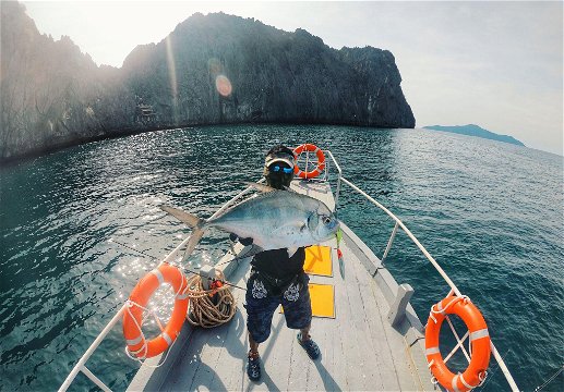 Catch Giant Trevally in Andaman Sea