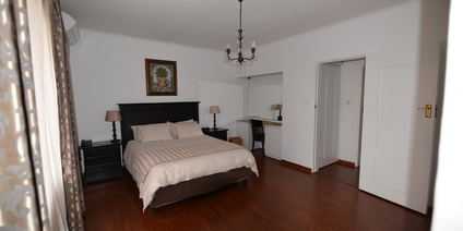 Helen's Twin Suite