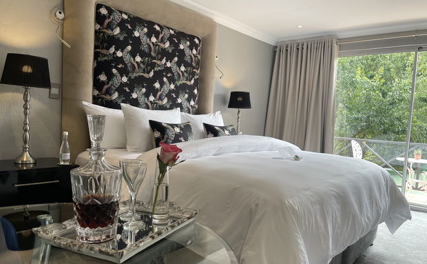 Deluxe Mountain View Room