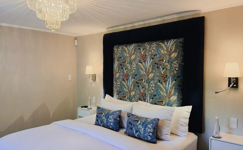 Patcham Place, Clarens Room 6