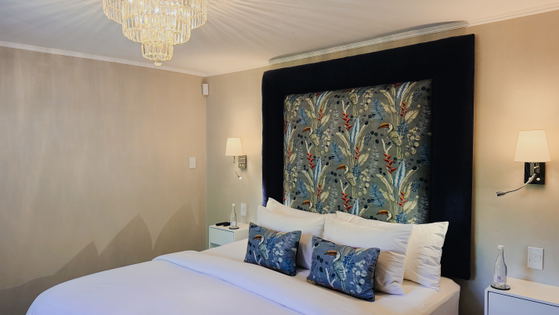Patcham Place, Clarens Room 6