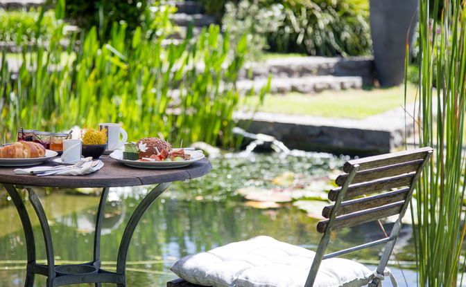 BOOK DIRECT OFFER: Free Breakfast
