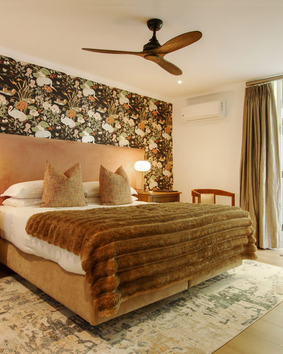 Luxury King/Twin Room 4