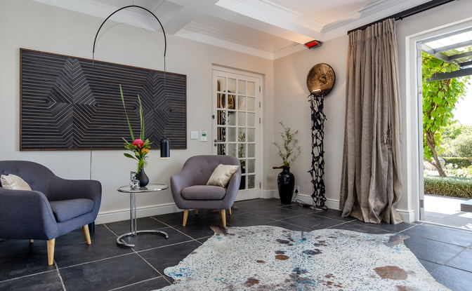 Garden Space: Zuri Suite