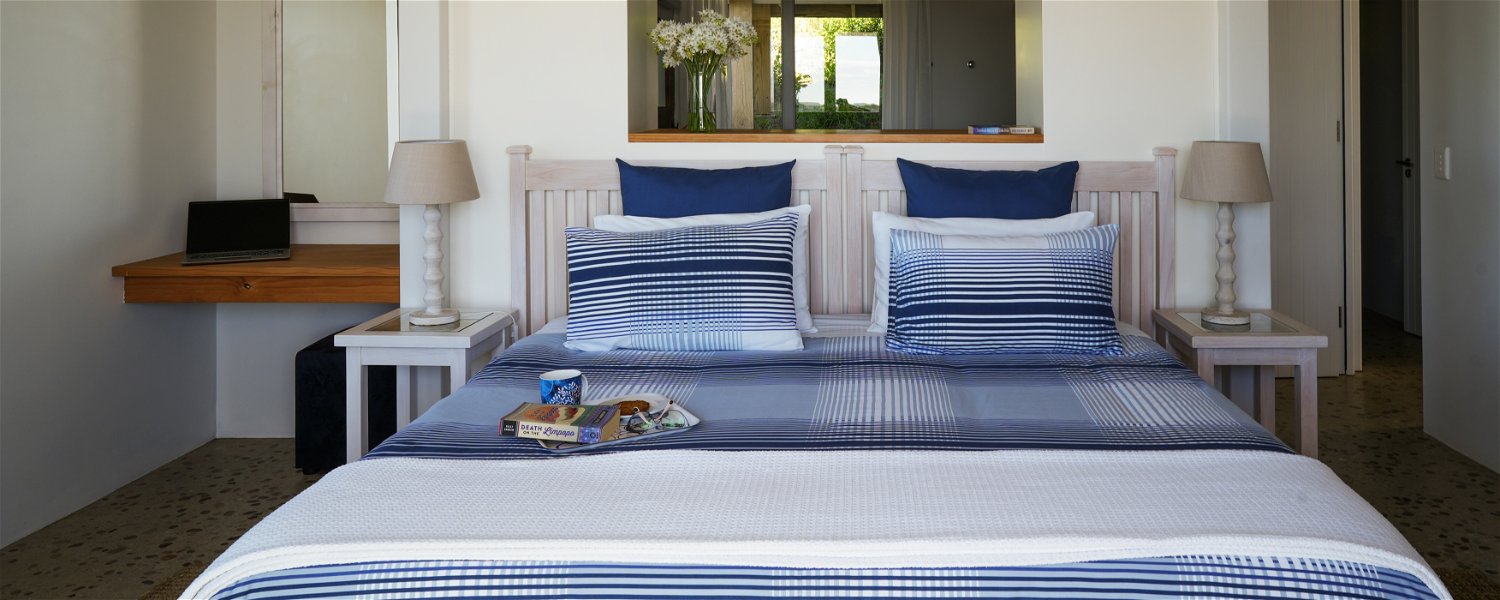 Wake up to a magical Plettenberg Bay sunrise from the master en-suite bedroom 