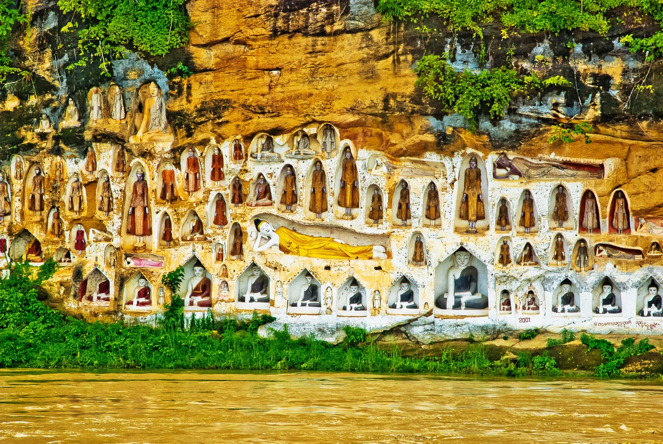Akaut Taung Photo
