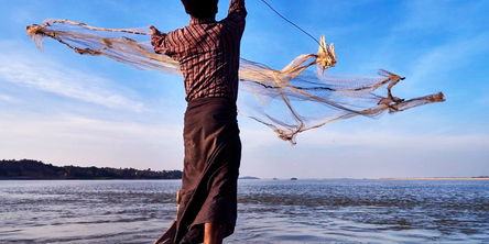 Irrawaddy Dolphins & Fishing - 2 days / 1 night
