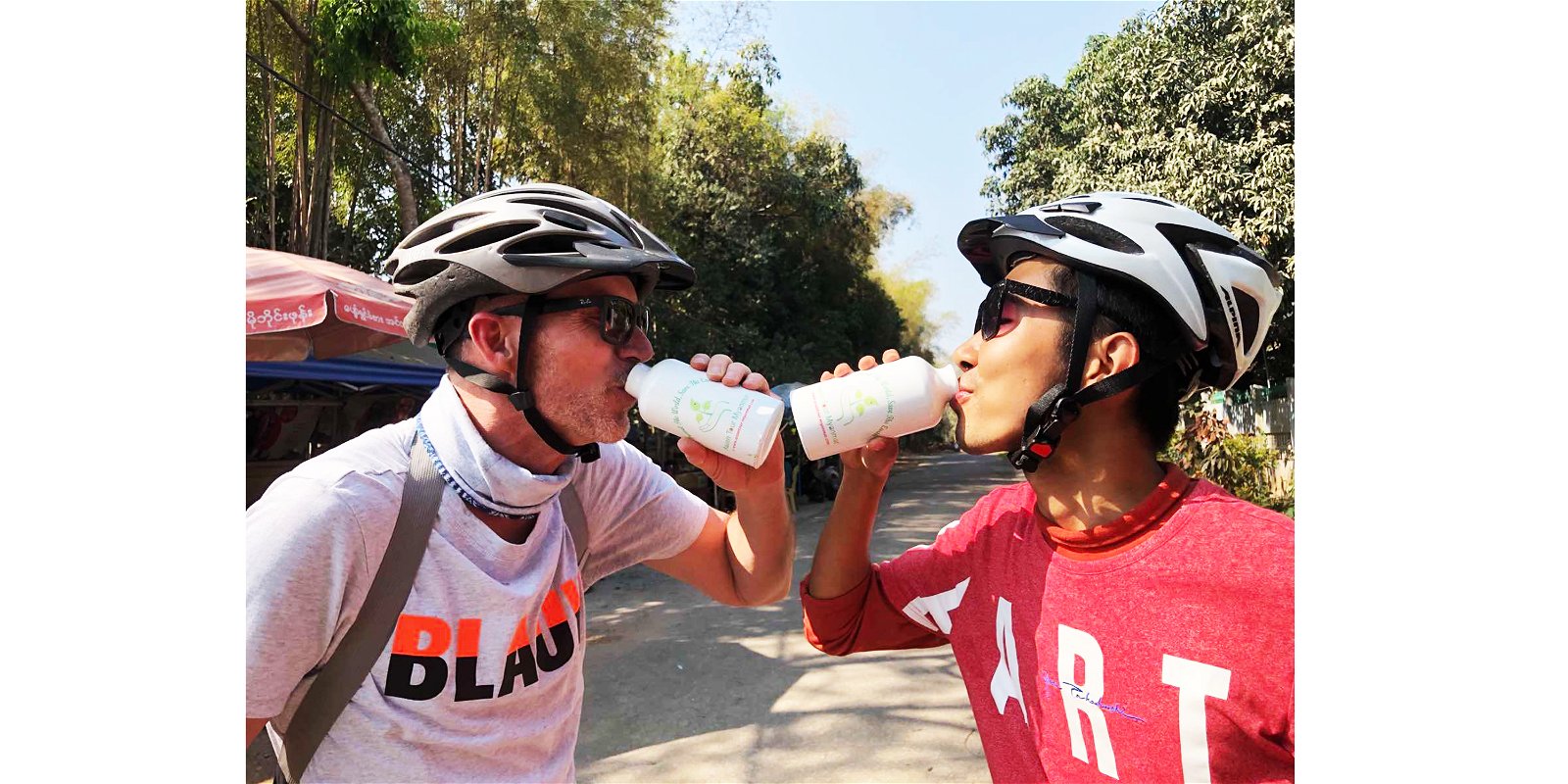 Asian Tour Drink Water photo with Foreigner