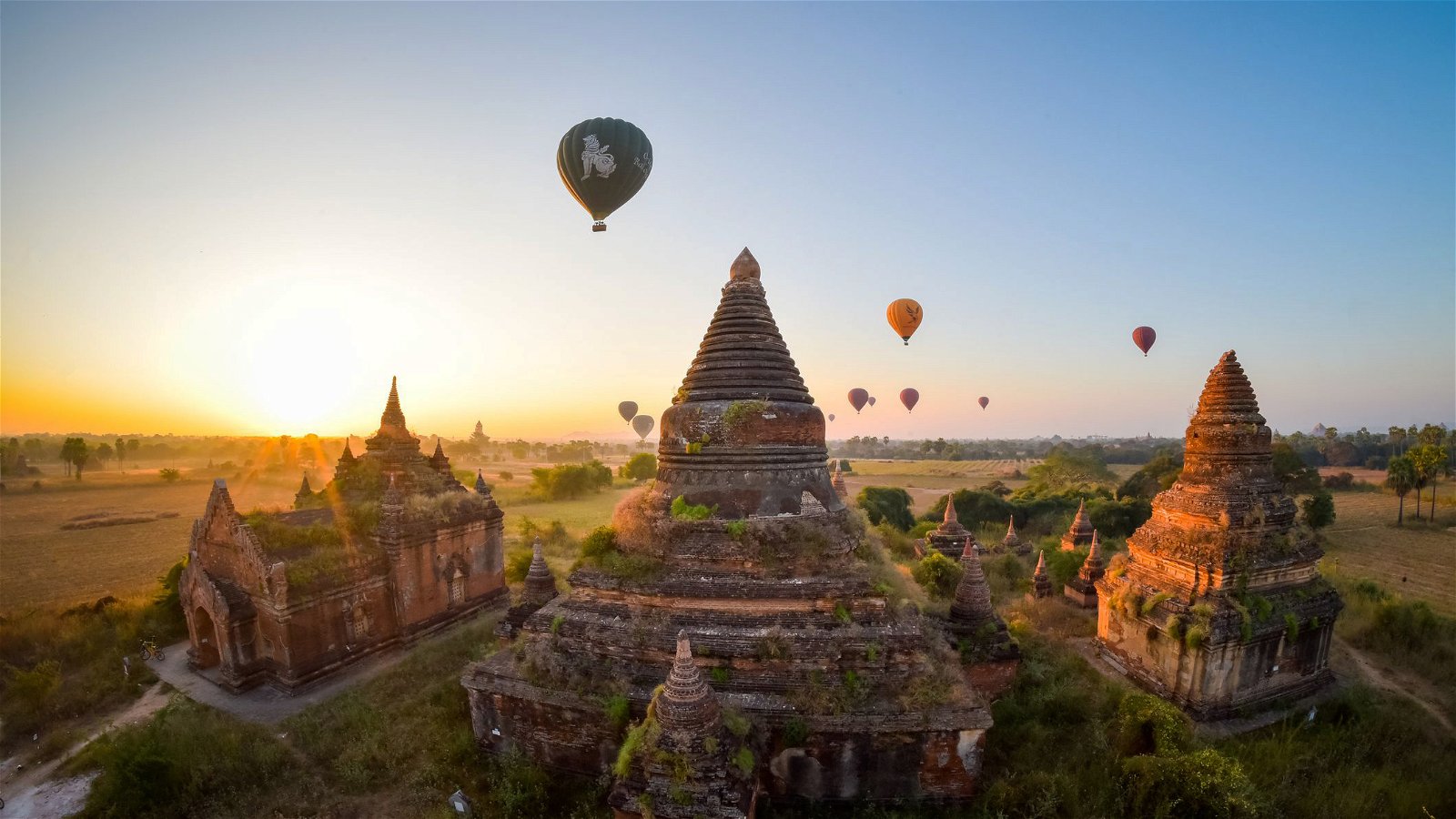 Sunset at Bagan