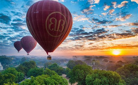 Ballon Over Bagan