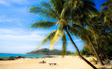 Nga Pali Beach