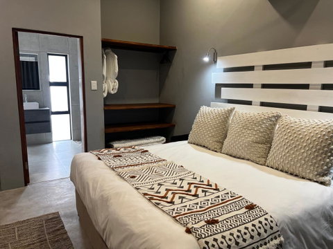 Room 8