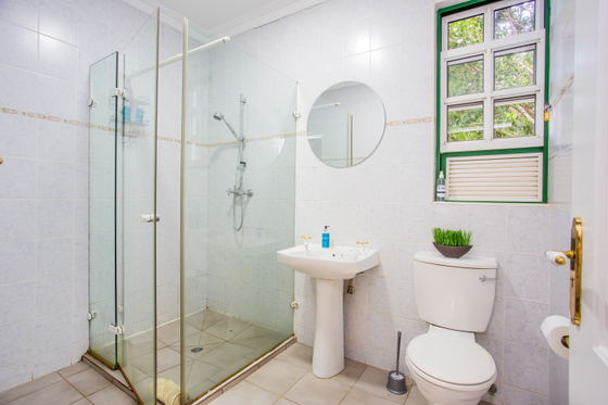 Bathroom apartment 14 Bathroom apartment 14