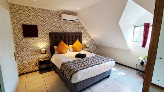One bedroom apartment upstairs