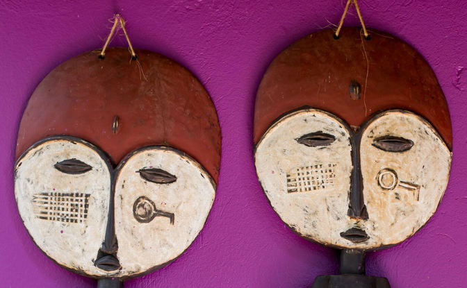 Paint a traditional mask