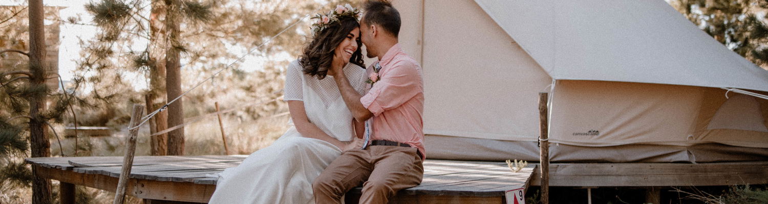 WHAT IS BOHO CHIC WEDDING?